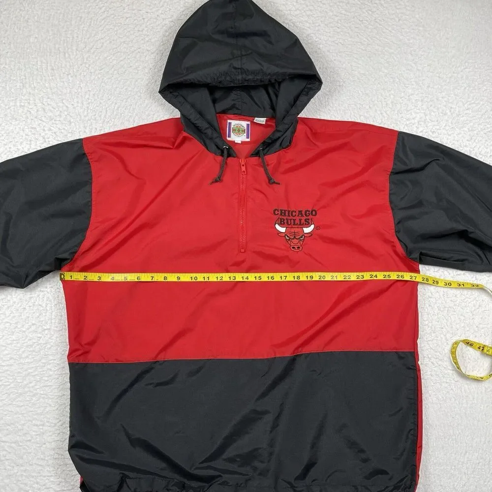 Chicago Bulls Jacket Mens Large Pullover Windbreaker Vintage NBA Basketball Coat